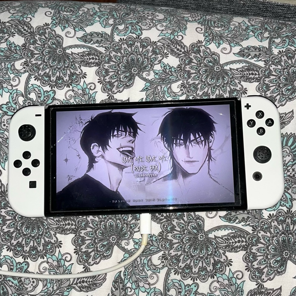 Nintendo Switch OLED - Picture 4 of 4